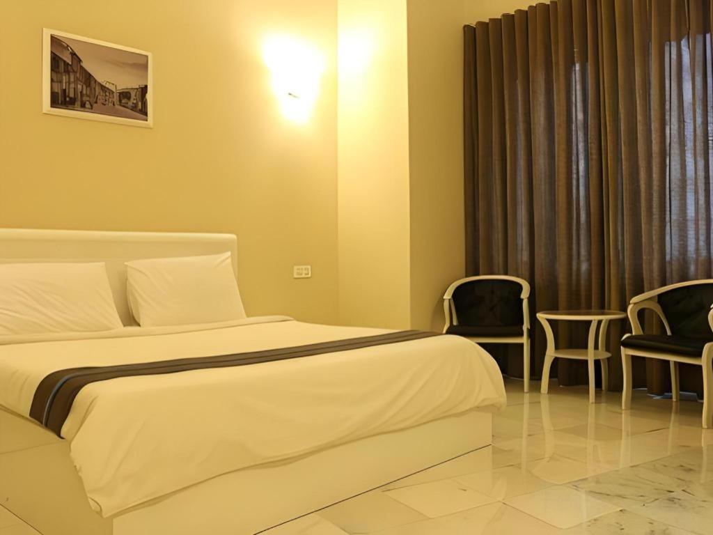 Stallions Suites Penang Jelutong Exterior foto